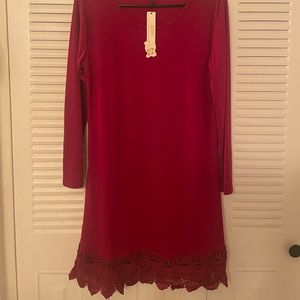 3/4 sleeved light weight maroon dress by Afibi